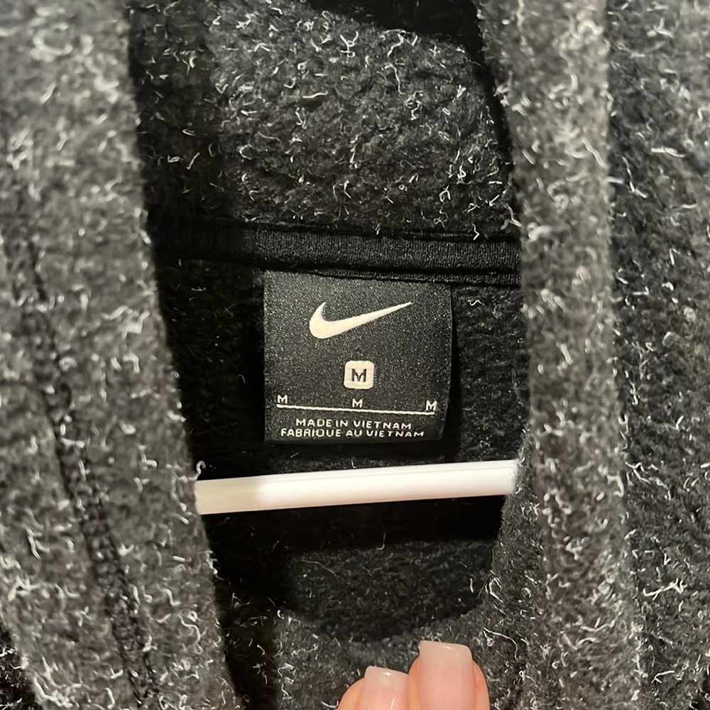 Black Nike Pull Over - image 3